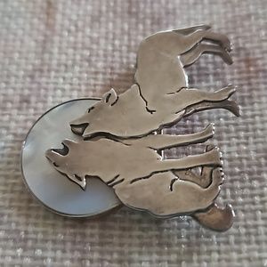 Vintage Great Falls Metal Works Sterling Silver & Mother of Pearl Wolf Brooch